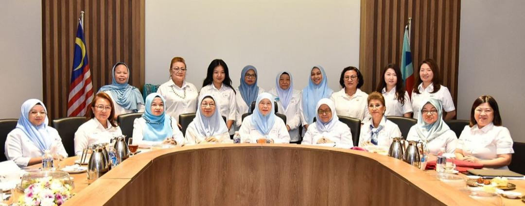 Jelajah Wanita GRS Fokus Kerjasama Wanita Parti Komponen Azizah