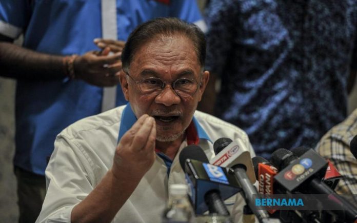 Anwar Ibrahim (Gambar Bernama)