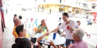 Calun KDM Liau Fui Fui Turun Padang di Bandar Kim Fung: Terima Aduan Tandas Tersumbat, JPPS Segera Ambil Tindakan