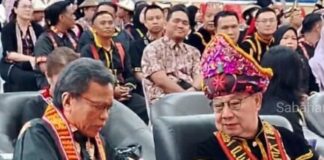Azrul calls on two ADUNs from STAR to clarify why they were seen with Shafie at the Kaamatan event