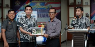 KGKS Tuaran Perkasa Guru Melalui Bengkel AI NotebookLM dan Gemini
