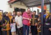 Kemudahan berkualiti tingkatkan keselesaan, membuka peluang pembangunan ekonomi: Masidi Masidi menyempurnakan gimik perasmian sempena majlis berkenaan.