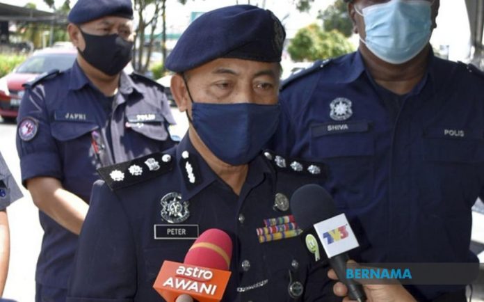 Tawau district police chief ACP Peter Umbuas